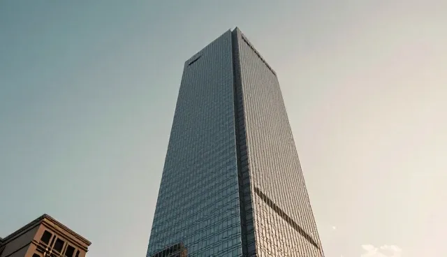 提示词安全：两种做法的对比与实际取舍